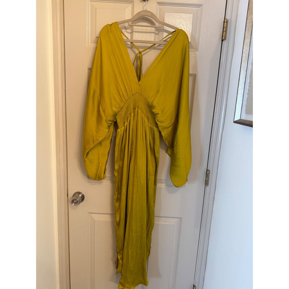 Strut & Bolt Chartreuse Yellow Satin Wide Leg Jumpsuit V-Neck Smocked Waist M